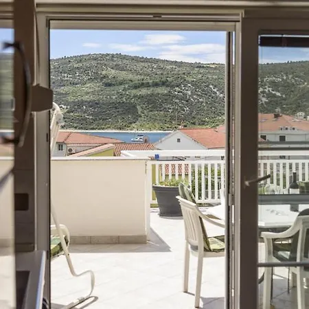 Apartments Luka - Trogir, Marina 150M From The Beach Esterno foto