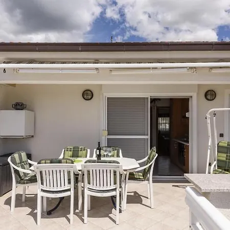 Apartments Luka - Trogir, Marina 150M From The Beach Esterno foto