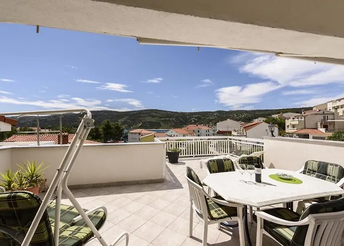 Apartments Luka - Trogir, Marina 150M From The Beach